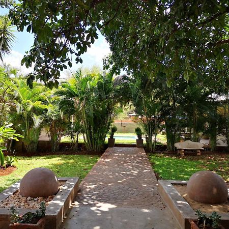 Lifestyle Corner Guesthouse Musina Bagian luar foto