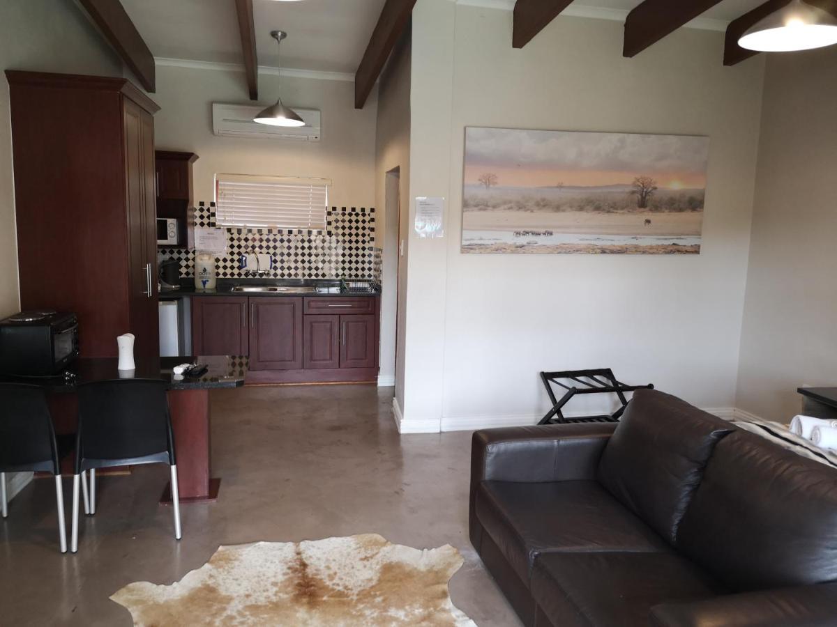 Lifestyle Corner Guesthouse Musina Bagian luar foto