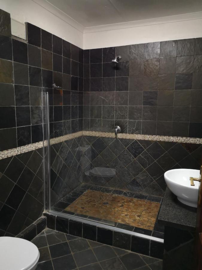 Lifestyle Corner Guesthouse Musina Bagian luar foto