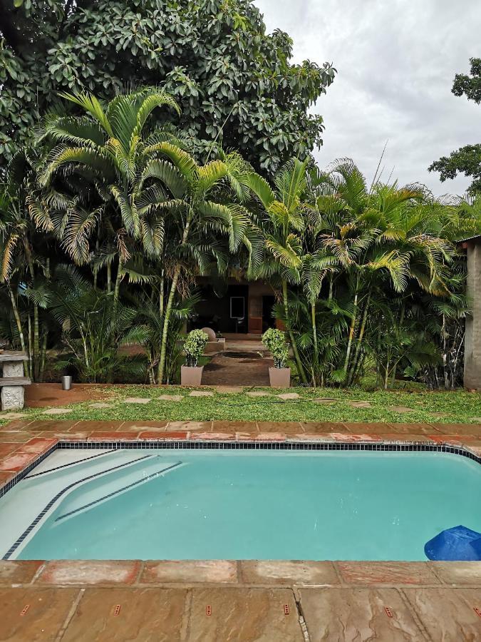 Lifestyle Corner Guesthouse Musina Bagian luar foto